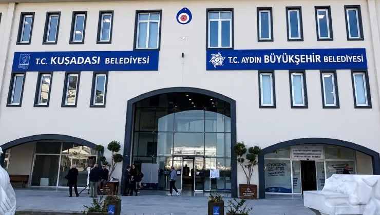 Kuşadası Belediyesi'ne üçüncü dalga operasyon: Çok sayıda gözaltı!