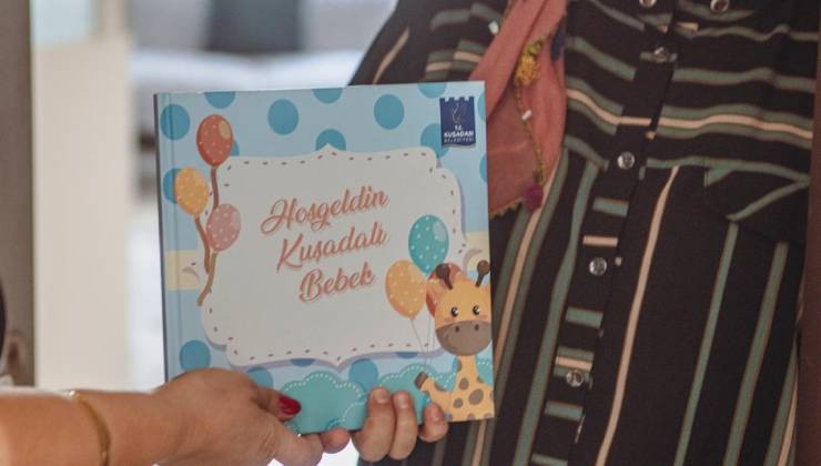 Kuşadası Belediyesi’nden 8 ayda 115 bebeğe hoş geldin ziyareti