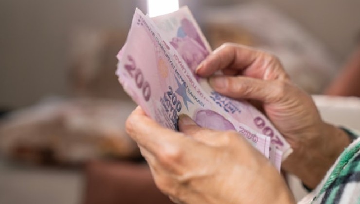 Milyonlarca emeklinin maaşından kesinti yapılacak!