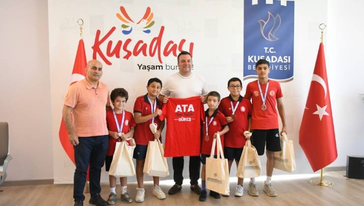 Şampiyon güreşçilerden Başkan Vekili Tahsin Demirtaş’a ziyaret