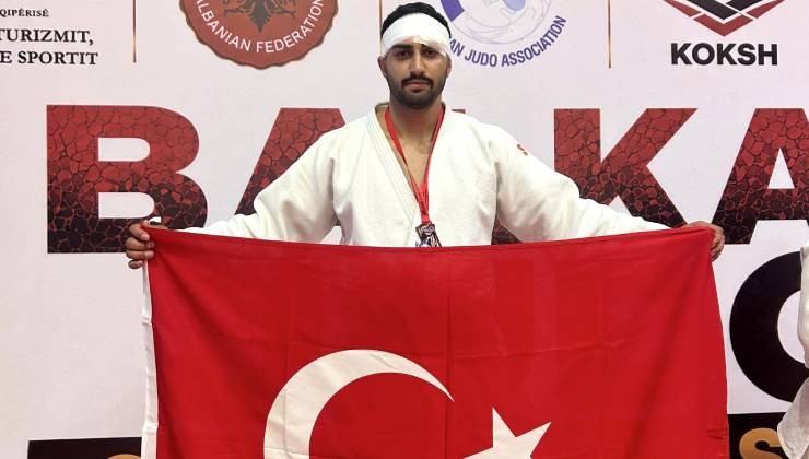 Yunusemre'nin milli gururu Enes Pınar Balkan üçüncüsü