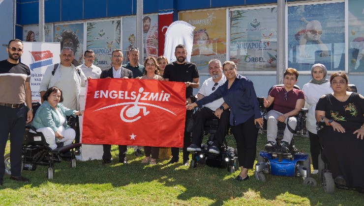 100. Kırmızı Bayrak Torbalı havuzuna