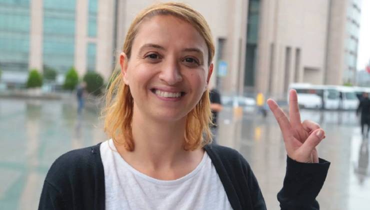 7 aydır tutuklu olan muhabir Pınar Gayıp tahliye edildi