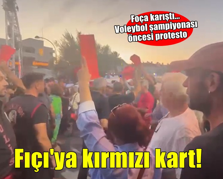 AK Parti'ye geçen Fıçı'ya kırmızı kartlı protesto!