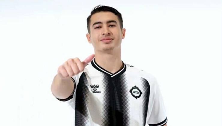 Altay'dan üç imza daha