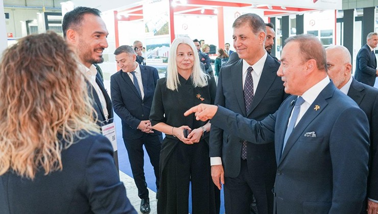 Başkan Tugay’dan İtalya’da Marble İzmir temasları