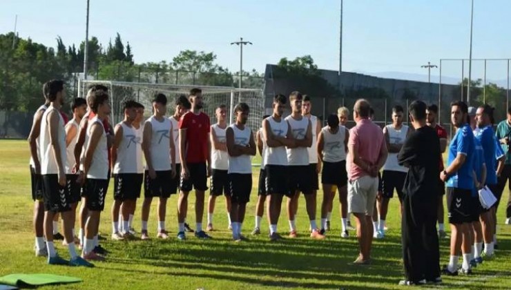 Bucaspor 1928'de derbi öncesi ayrılıklar yaşandı
