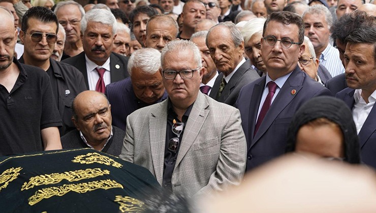 Burhan Özfatura son yolculuğuna uğurlandı