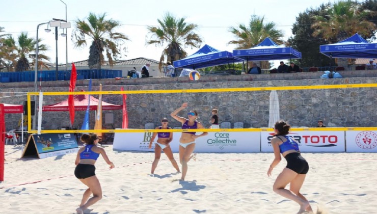 Çeşme’de Uluslararası Grand Slam Plaj Voleybolu heyecanı yaşandı