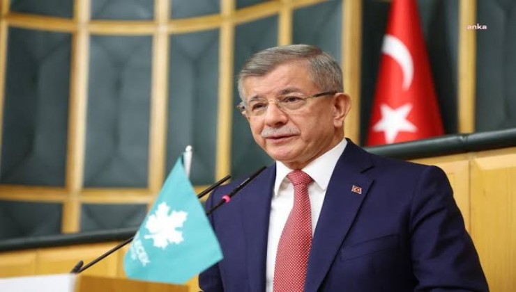 Eski Başbakan Ahmet Davutoğlu, 'Cumhurbaşkanı'na hakaret' suçlamasından ifade verecek
