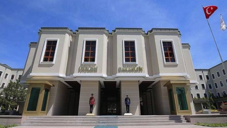 İçişleri açıkladı: 29'u kırmızı bültenli 76 suçlu Türkiye'ye iade edildi