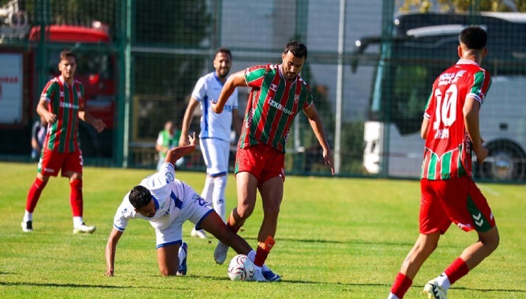 Karşıyaka puanı son anda kurtardı