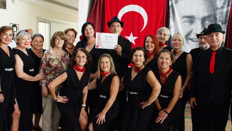 Karşıyaka’da Alzheimer’la yaşam konuşuldu