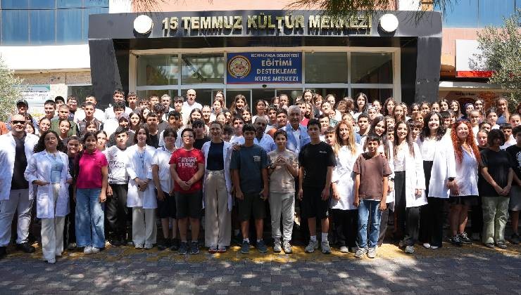 Kemalpaşa Belediyesi’nden 400 öğrenciye ücretsiz eğitim desteği