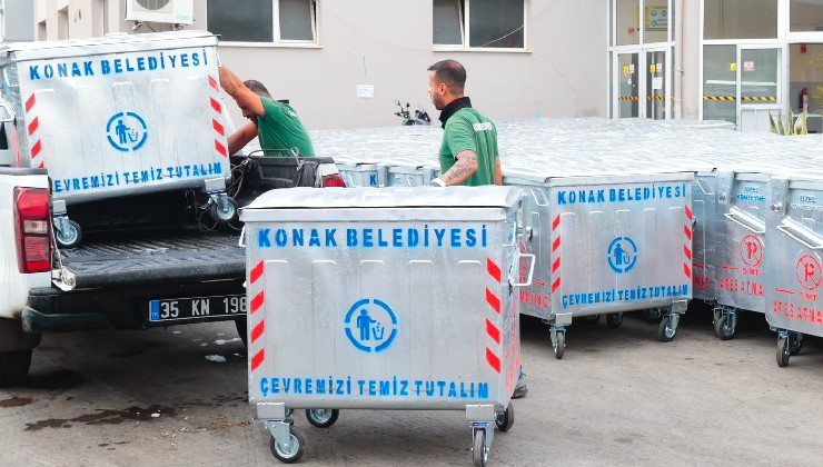 Konak’ta konteynerler yenileniyor