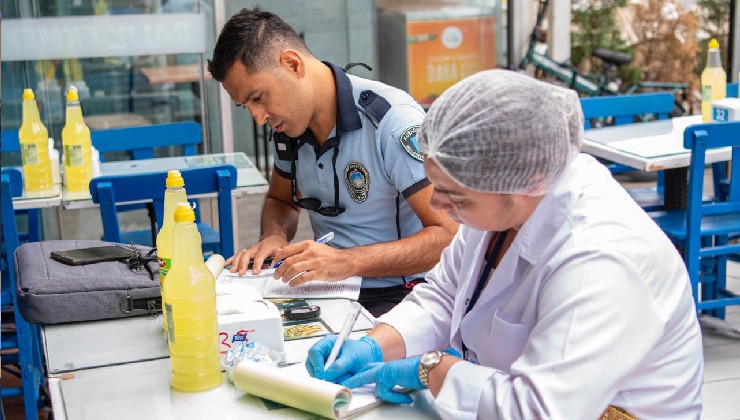 Kuşadası Belediyesi’nden restoranlara sıkı denetim