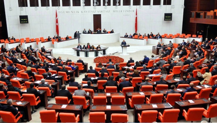 LGBTİ derneklerine yönelik operasyonlar Meclis gündemine taşındı
