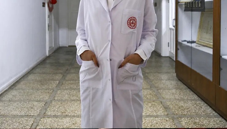 MEB'den öğretmenlere 'önlük' zorunluluğu