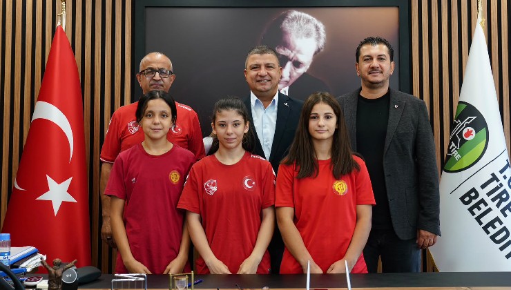 Milli sporculardan Başkan Okuroğlu’na ziyaret