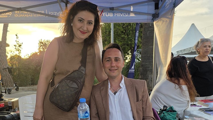 Mürekkep Kokusunda Birleşen Hafızalar...