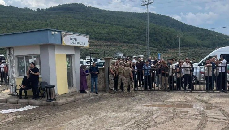Osmaniye'de okul bahçesinde silahlı saldırı: Öğretmen yaşamını yitirdi