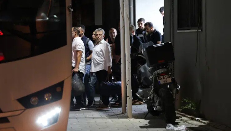 Seferihisar Belediyesi operasyonunda 29 kişi tutuklandı