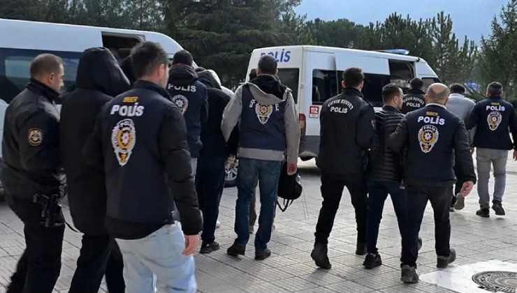 Ünlülere yönelik şafak operasyonu: 24 kişiye gözaltı kararı