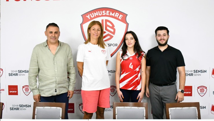 Zeynep Naz Albayrak Yunusemre Belediyespor'da