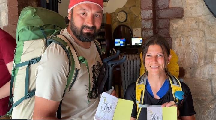 500 kilometrelik Efeler Yolu nu yürüyerek pasaportuna  altın mührü  işletti