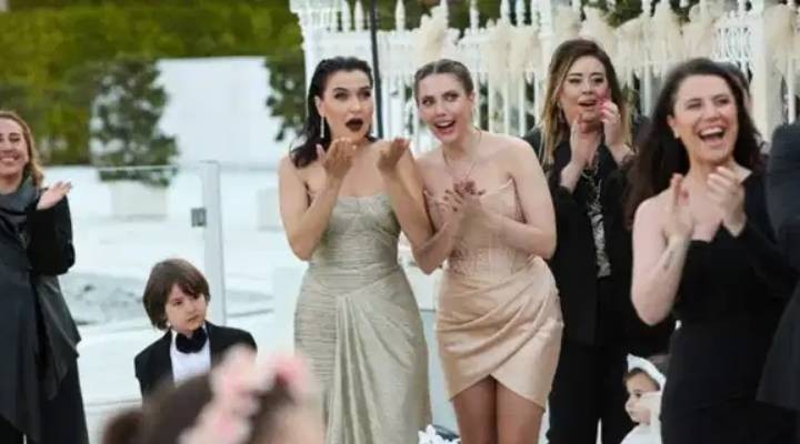 6 sezon sürmüştü: Yasak Elma yeniden çekiliyor