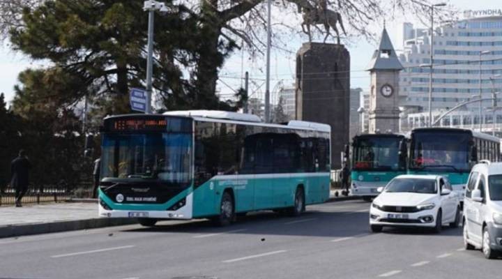 65 yaş üstü ücretsiz ulaşımda yeni düzenleme: 1 Ocak 2026’da başlıyor