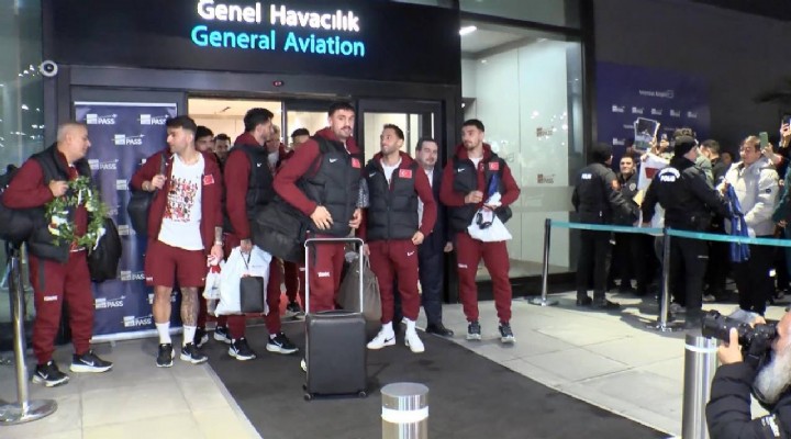 A Milli Futbol Takımı Türkiye ye döndü!