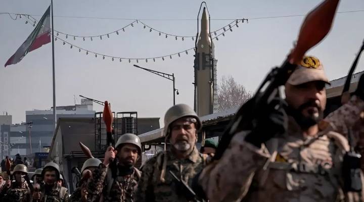 ABD donanması yaklaşıyor... İran  büyük savaşa  hazırlanıyor!