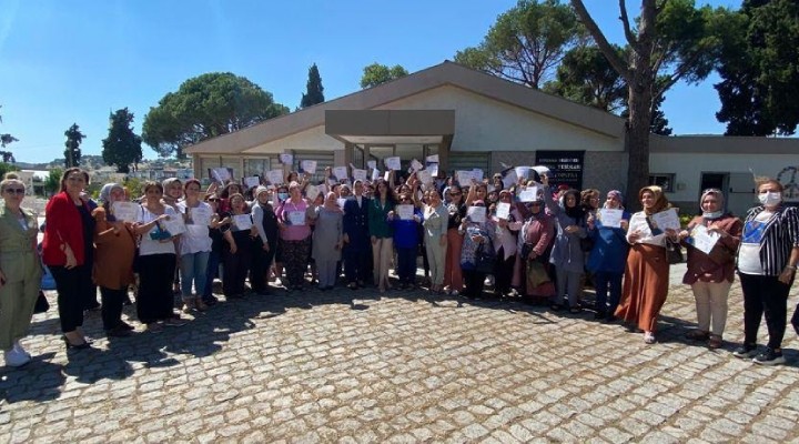 AK Kadın İzmir den mahalle başkanları bölge toplantıları