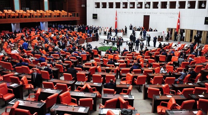 Esnafa destek önergesi AK Parti ve MHP oylarıyla reddedildi!