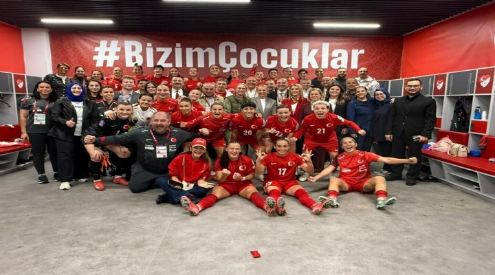 AK Parti li Çankırı, Cumhurbaşkanı Erdoğan ı kadın millilerle görüştürdü