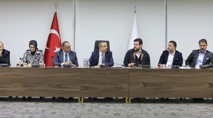 AK Partili Sürekli: İzmir hizmet ve icraat haftasına hazır olsun 
