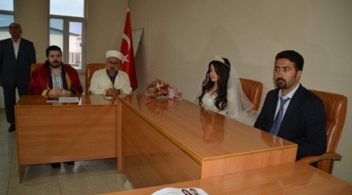 AK Partili belediyede dini nikah kıyılmaya başlandı