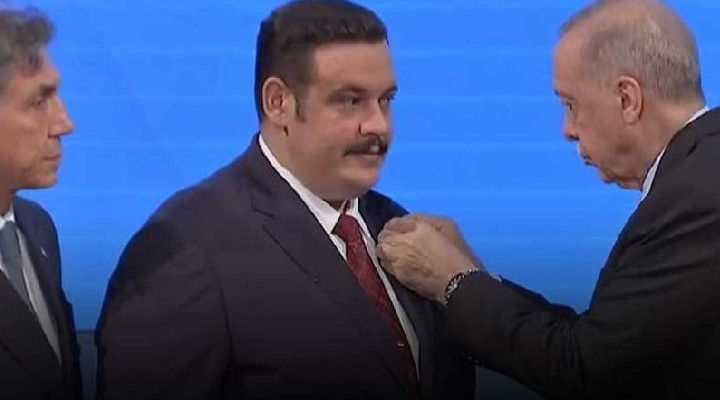 AK Parti’ye katılım töreninde şaşırtan uyarı: Başkan dondu kaldı