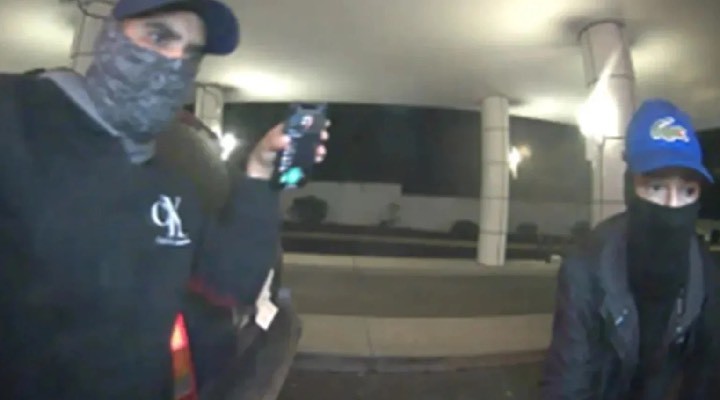 ATM lerde  kara kutu  vurgunu: Paraları boşaltıp gidiyorlar