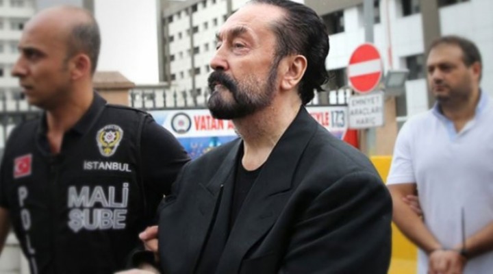 Adnan Oktar dan 13 yaşındaki çocuğa mide bulandıran istismar!