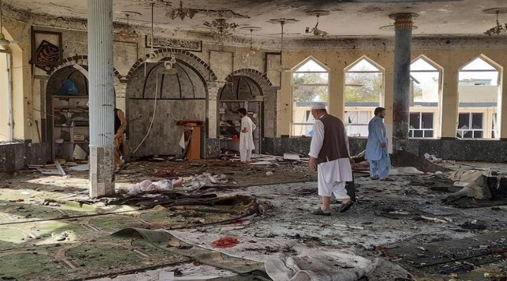 Afganistan da camide kanlı saldırı!