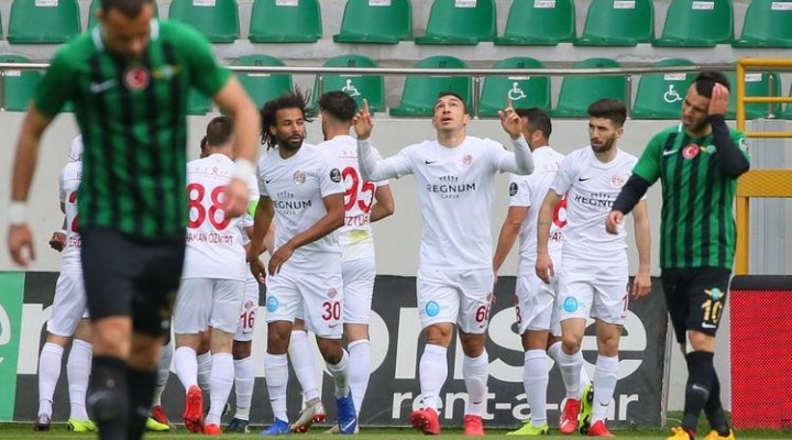 Akhisarspor dan 7 yıl sonra veda