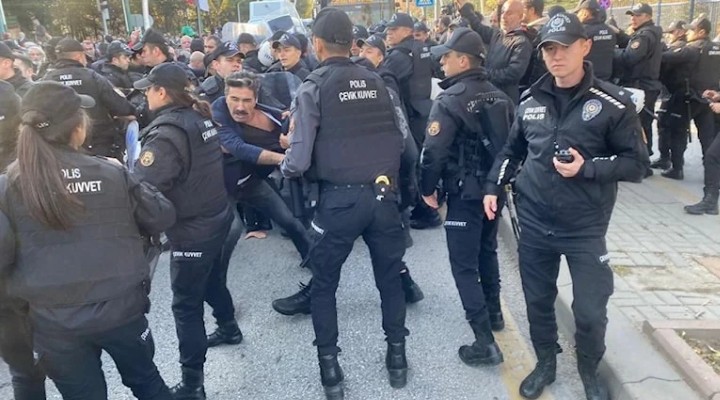 Alevi derneklerinin protestosuna polis müdahalesi!