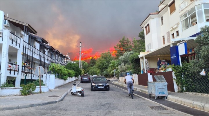 Alevler bu kez de Marmaris ten yükseldi!