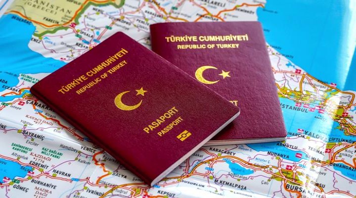 Almanya’dan vize hamlesi: Turist vizesi ile çalışmaya izin