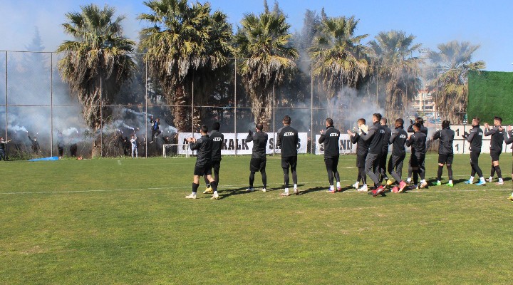 Altay a taraftar desteği