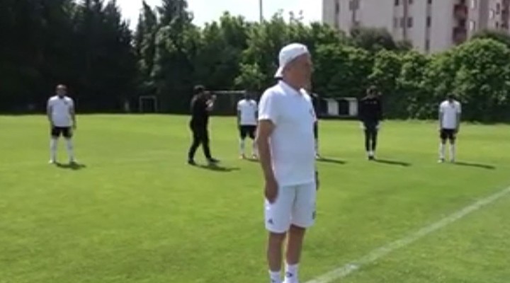 Altay da Mustafa Denizli den saygı duruşu