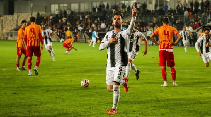 Altay da Sefa gemileri yaktı