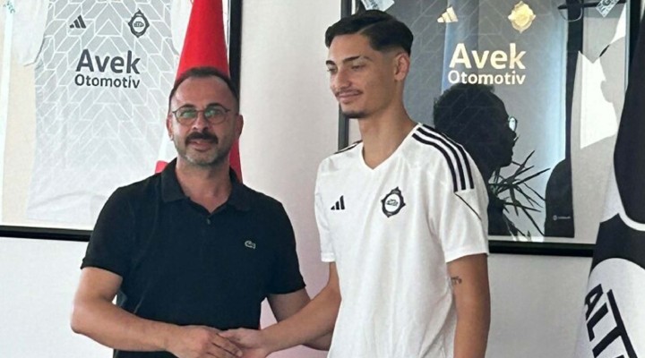 Altay da Toygar profesyonel oldu!